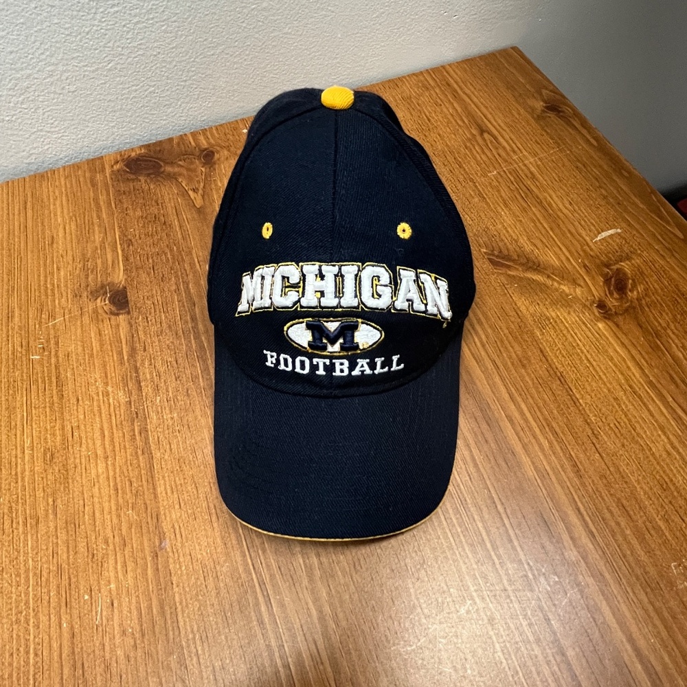 University of Michigan UofM Zephyr Football, Collectible, OS